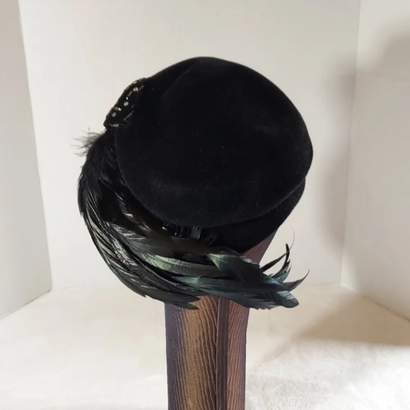 Vintage Black Velvet Velour Beaded with Raven Black Feathers Pillbox Hat - Picture 3 of 9